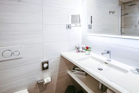 https://www.schwimmtrainingslager.com/at/media/catalog/product/cache/da432fc9ee79dfca32e073c2235ab4d7/s/c/schwimmtrainingslager_mercure_hotel13.jpg