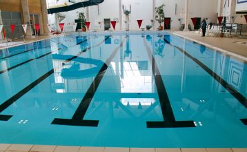 Sport- und Freizeitzentrum Skaerbaek Aussenanlagen und Zugang zu Bungalows