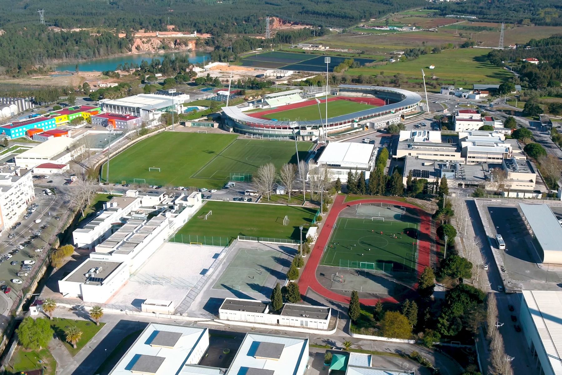 Desmor Sports Center