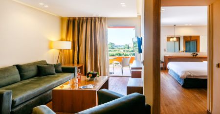 Oasis Hotel Apartments