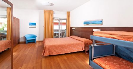 Club Hotel