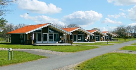 Sport- und Freizeitzentrum Skaerbaek Aussenanlagen und Zugang zu Bungalows