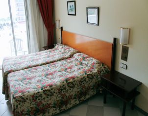 Hotel Bernat II Image four