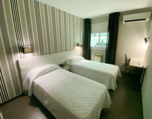 New Hotel Colon Image four