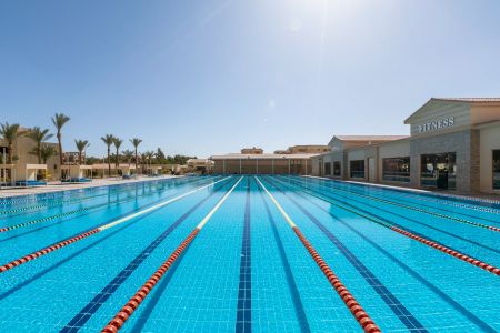 https://www.schwimmtrainingslager.com/de/media/catalog/product/cache/da432fc9ee79dfca32e073c2235ab4d7/s/c/schwimmtrainingslager_aqua_vista_resort_swimtours_4_.jpg