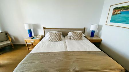 https://www.schwimmtrainingslager.com/de/media/catalog/product/cache/da432fc9ee79dfca32e073c2235ab4d7/s/c/schwimmtrainingslager_coral_beach4.jpg