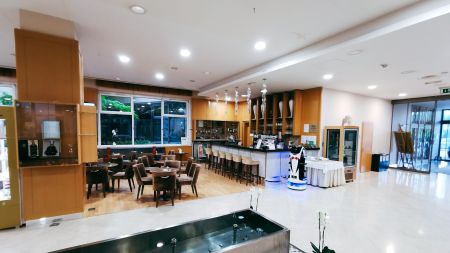 https://www.schwimmtrainingslager.com/de/media/catalog/product/cache/da432fc9ee79dfca32e073c2235ab4d7/s/c/schwimmtrainingslager_grand_hotel_ptuj4_1.jpg