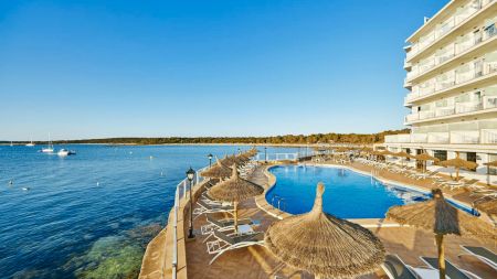 https://www.schwimmtrainingslager.com/de/media/catalog/product/cache/da432fc9ee79dfca32e073c2235ab4d7/s/c/schwimmtrainingslager_hotel_marques7.jpg