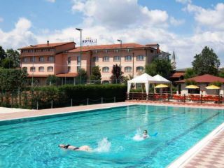 Trainingslager Schwimmen im Sporthotel in Meolo (Italien)