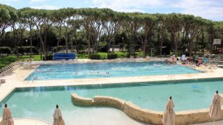 Trainingslager Schwimmen im Resort in Castiglione della Pescaia (Italien)